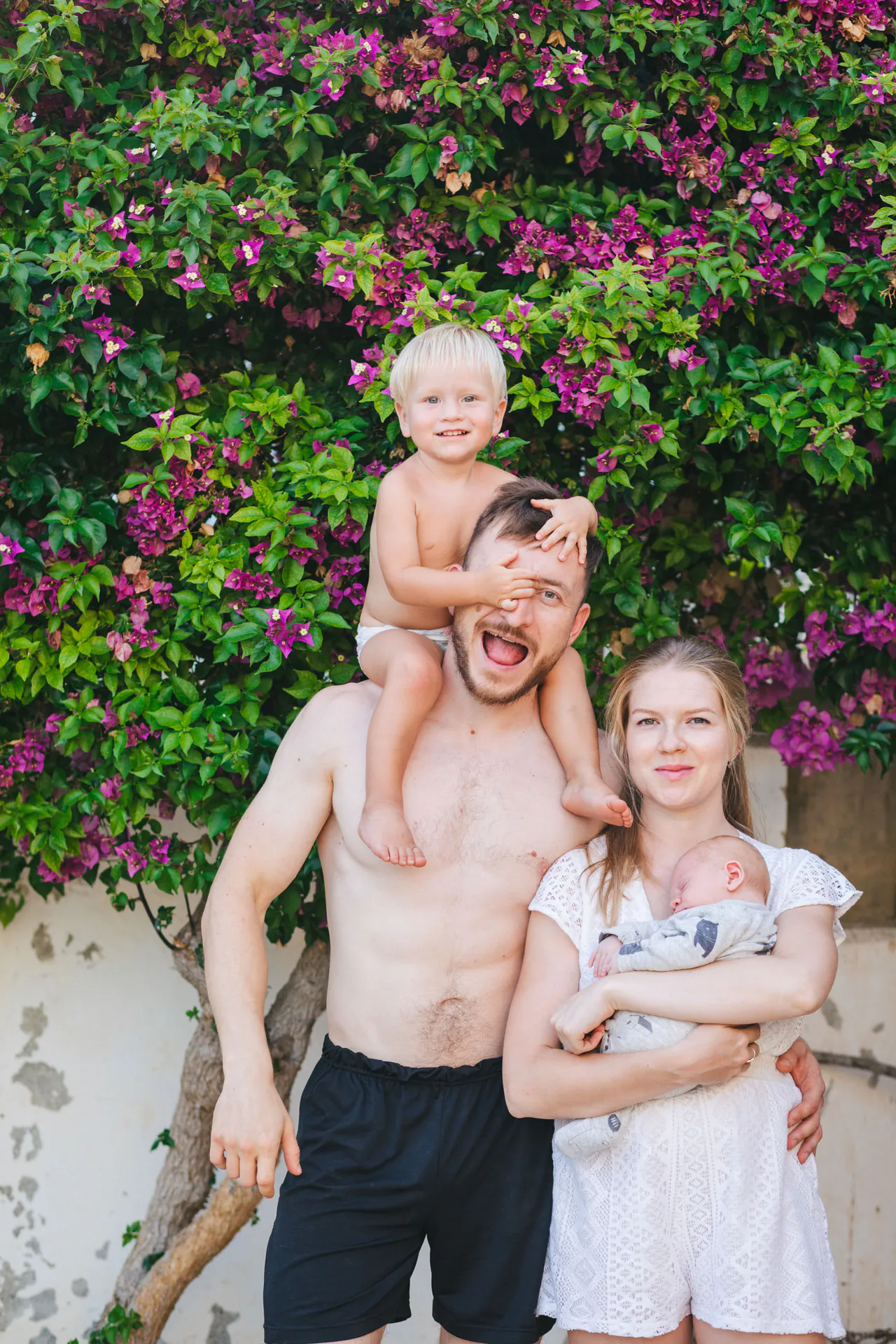 Agatha, Dima and the kids — photograph 27