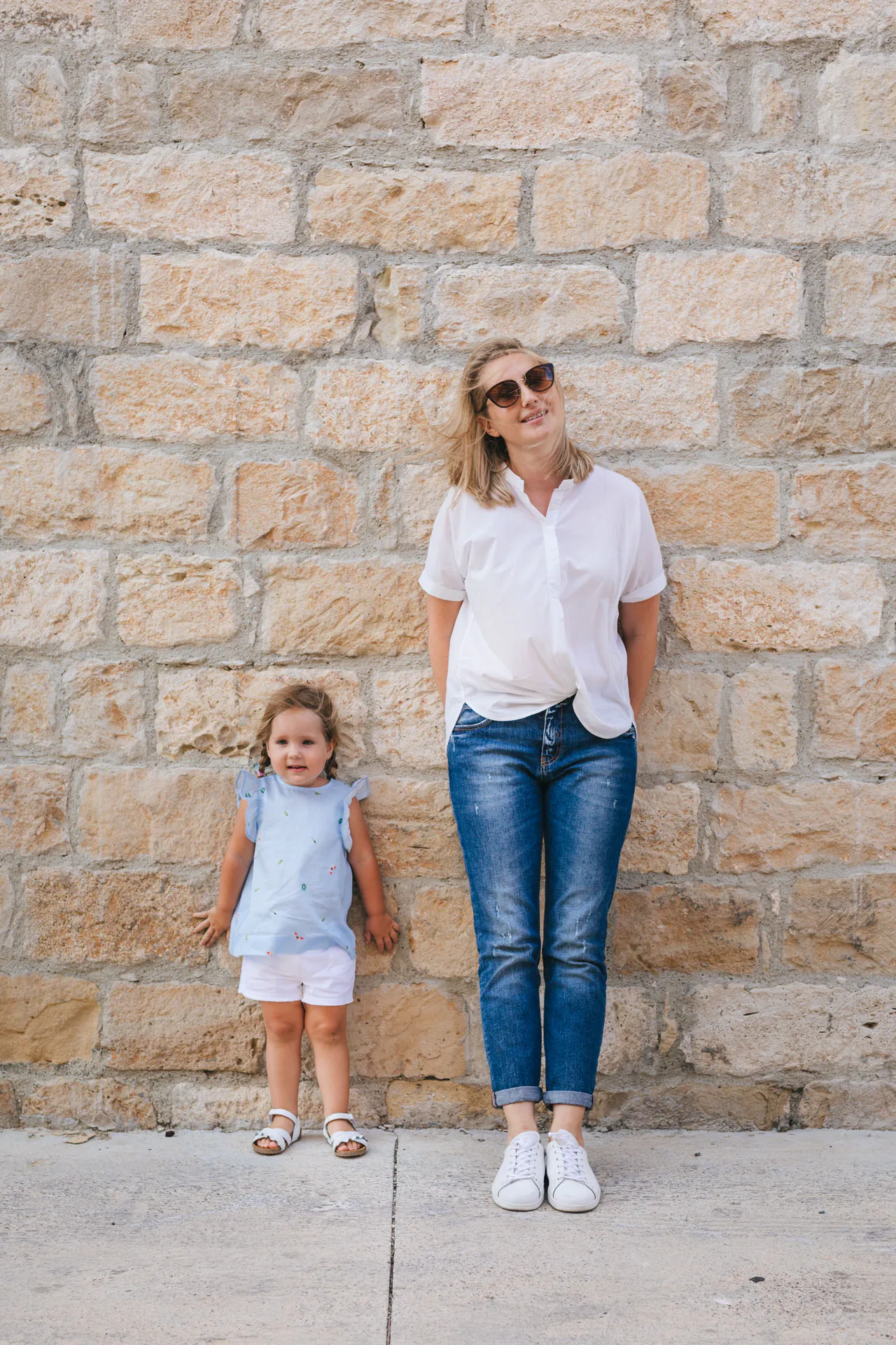 Olga and the kids — photograph 17