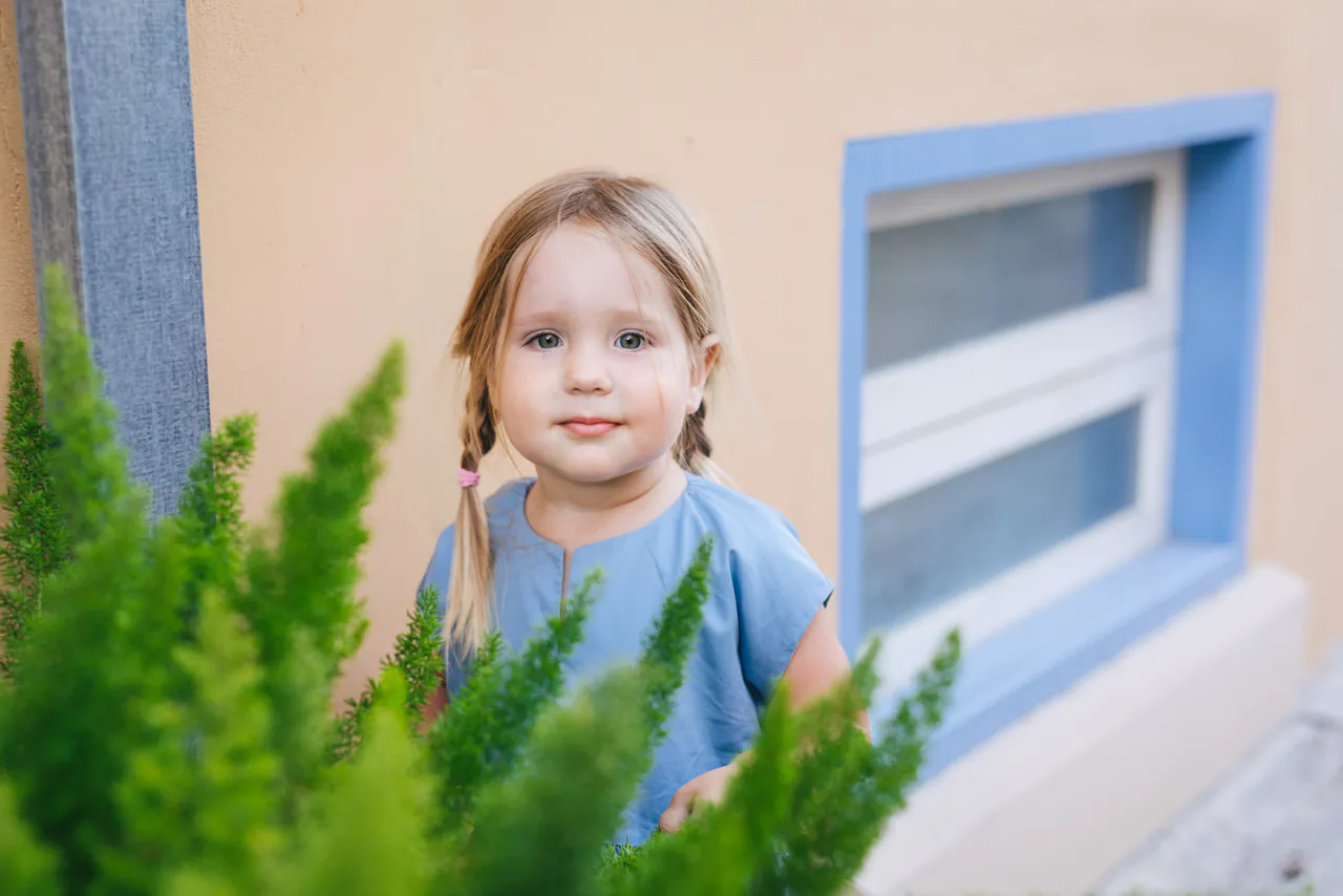 Olga and the kids — photograph 27