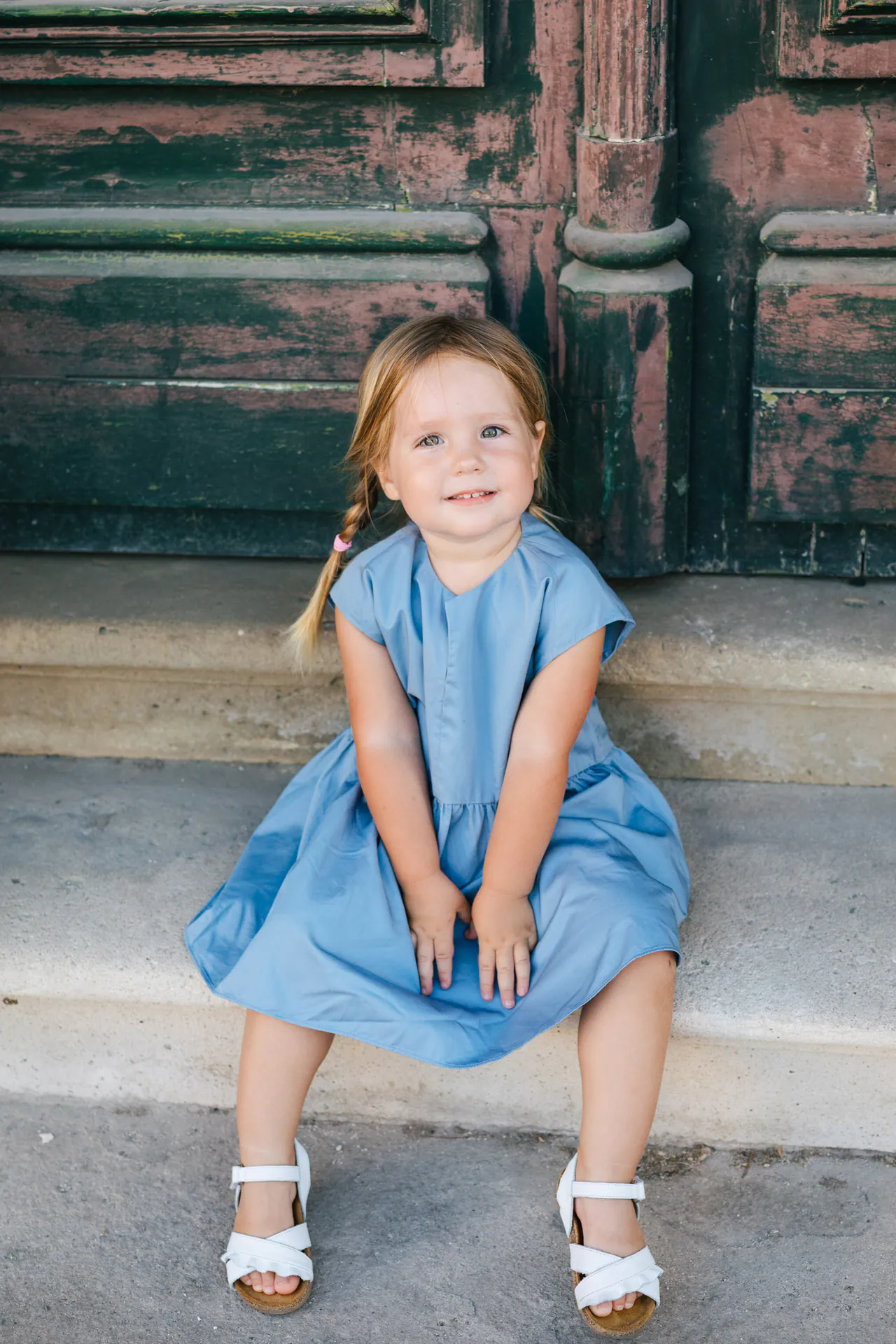 Olga and the kids — photograph 2