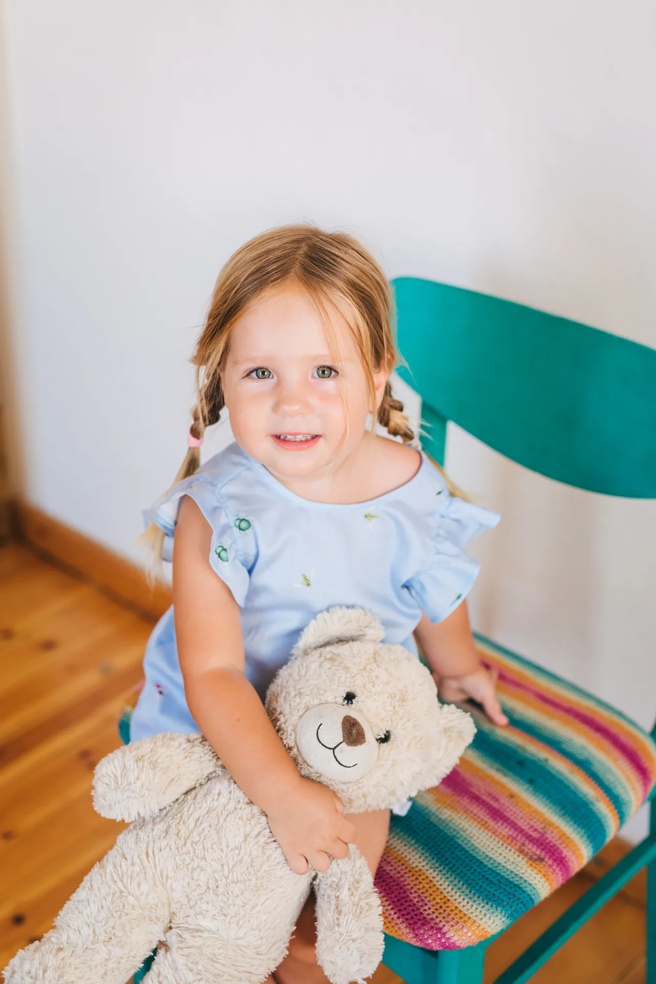 Olga and the kids — photograph 8