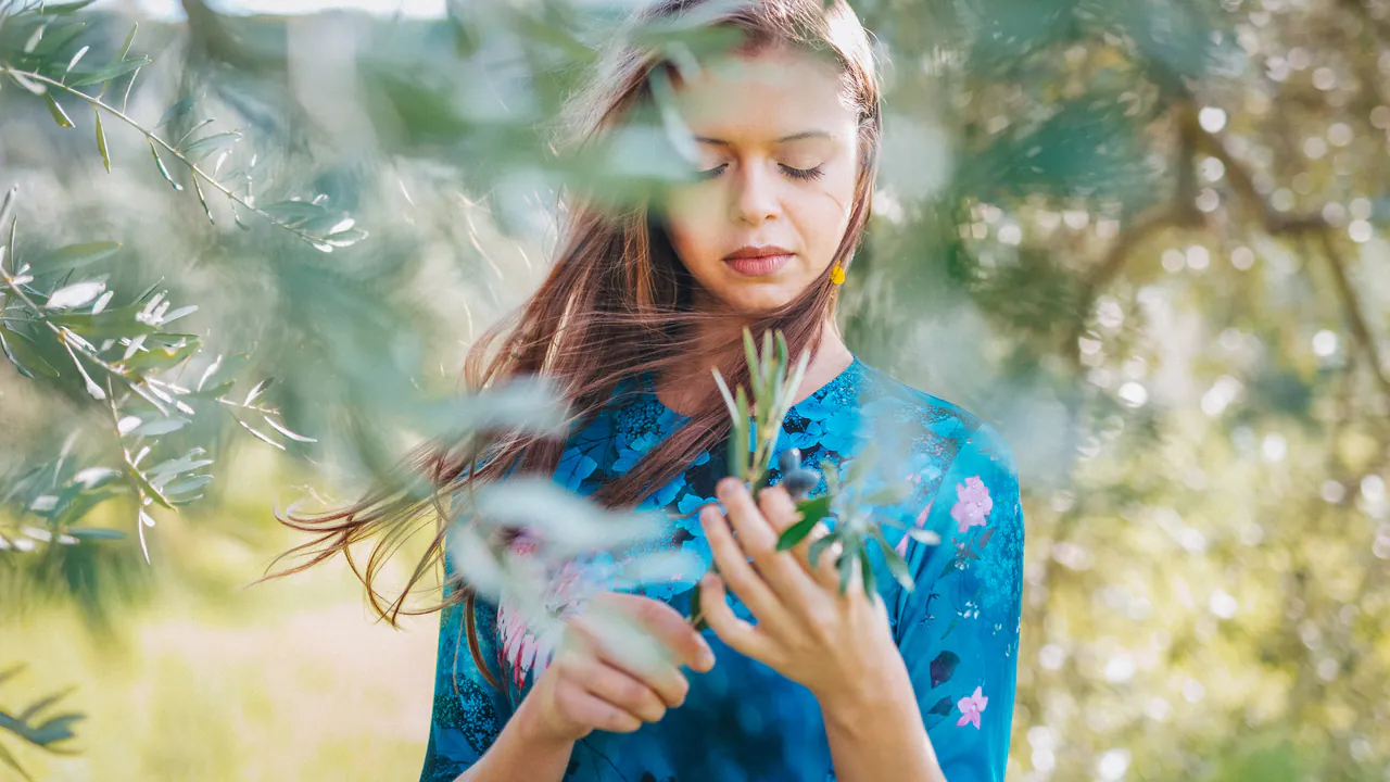 Anastasiya in the Olive Grove — photograph 15